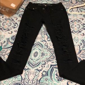 Black ripped skinny jeans